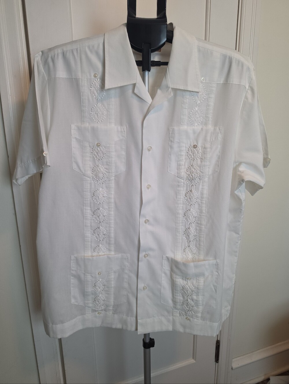 The Havanera Co Guayabera Shirt Mens Large L White Embroidered Pleated Cuban